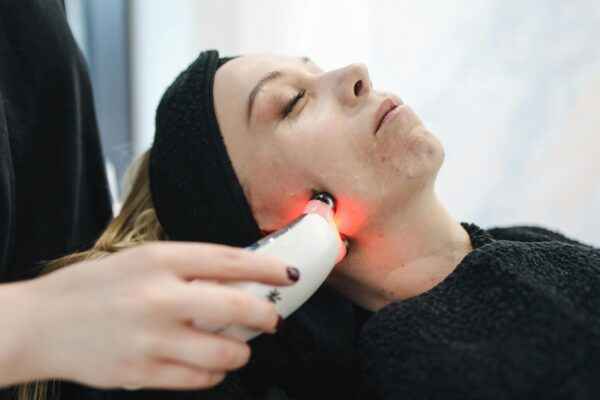 BEAUTY AND SKINCARE TIPS